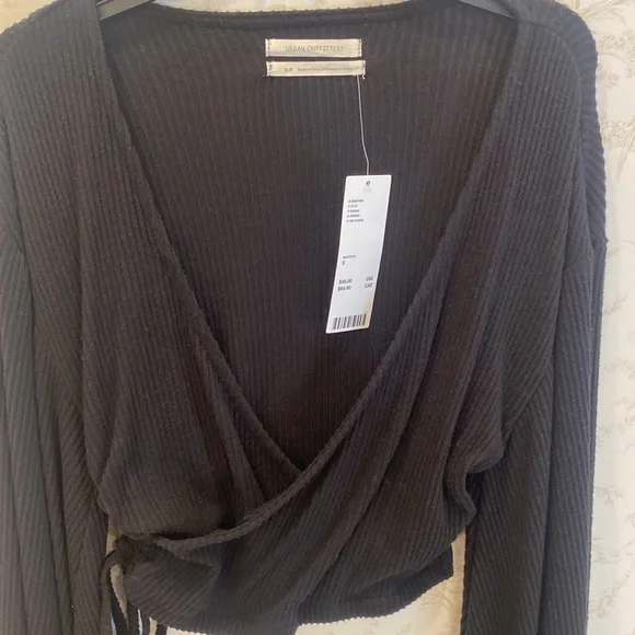 Urban Outfitters Top - Picture 2 of 5